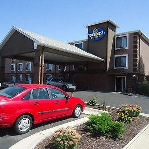 Townhouse Extended Stay Hotel Downtown